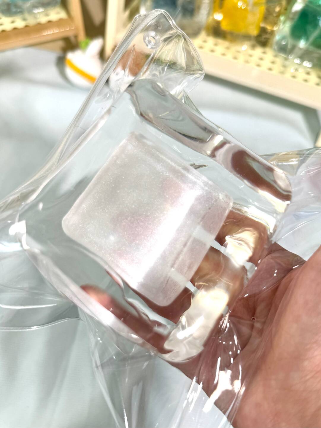 c016a38c-5ba7-41e3-9287-24bca50391d6